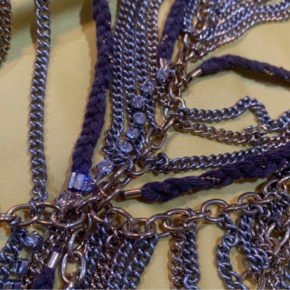 Lot of 4 Preowned ((1)Banana Republic & (3)J. Crew) Necklaces - Picture 15 of 16